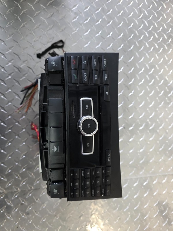 2010 - 2013 Mercedes W207 W212 E-Class Radio Audio CD Player Head Unit 212900171