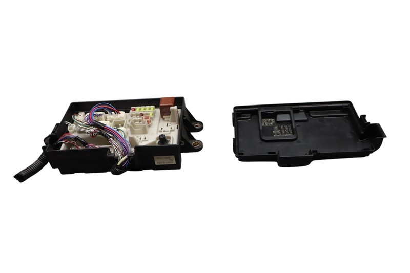02-05 Lexus SC430 Z40 Rear Trunk Fuse Relay Junction Fuse Block Box Oem