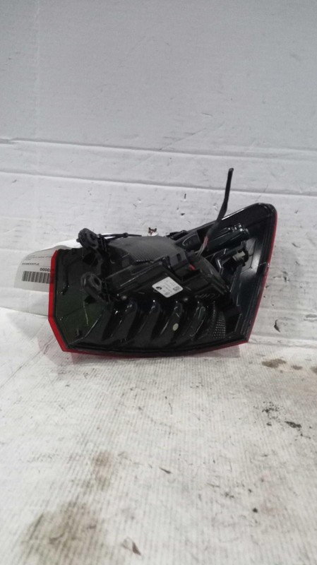 2024 Volkswagen TAOS Left Tail Light Assembly Black OEM 7959757 Used
