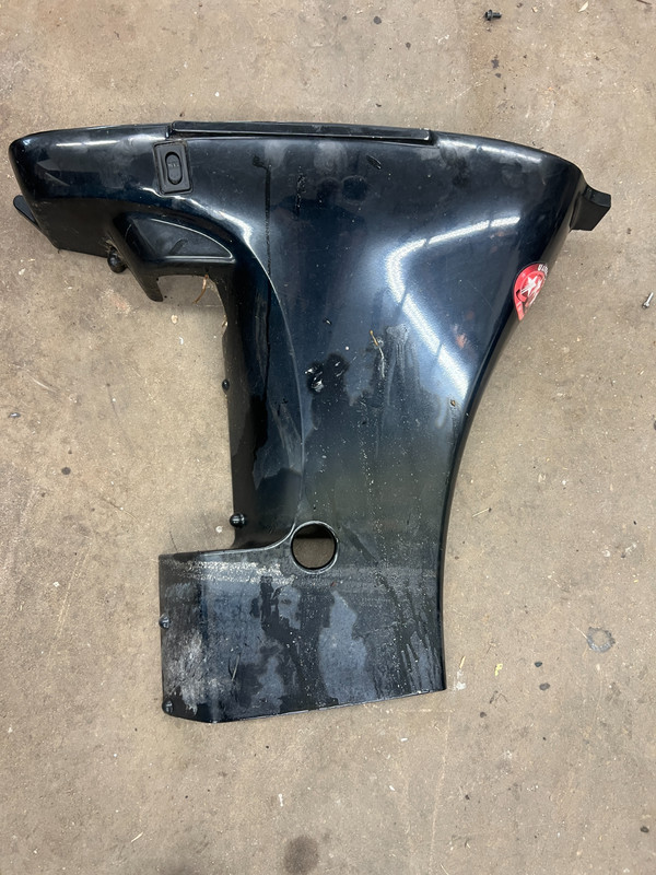826277T130 40 50 60 hp Mercury 4 stroke Bottom Side Cover PORT SIDE FRESHWATER