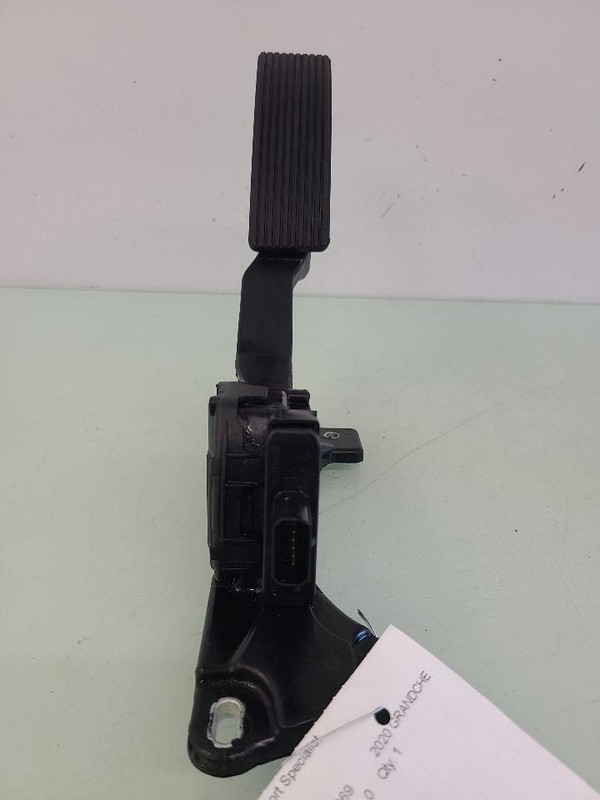 Accelerator Gas Pedal Fits 2020 GRANDCHER 592252
