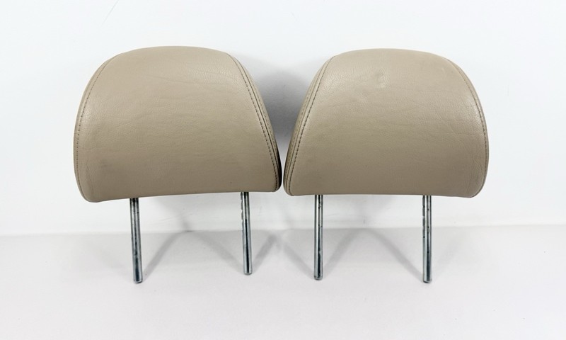 2005-2007 Honda Odyssey Front Seat Head Rest Set Tan Leather LH RH Pair OEM Trim