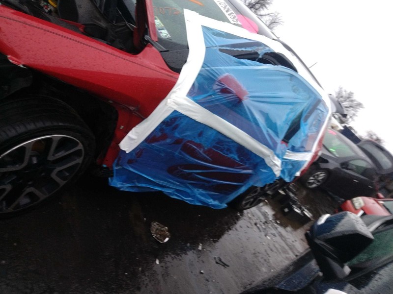 2019 Jeep Compass Left Door Glass Red OEM 658836 - 78K Miles