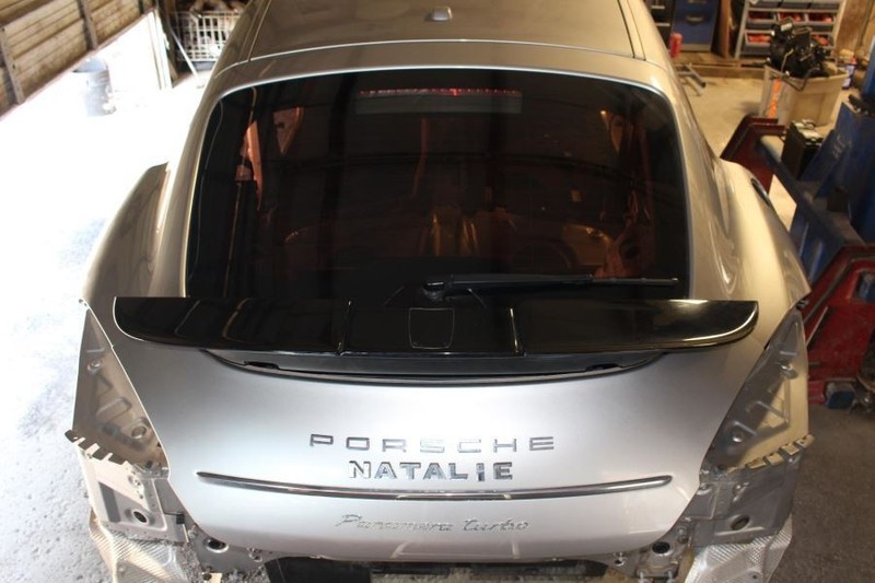 10-13 PANAMERA Turbo AWD Silver Rear Trunk Lid Assembly