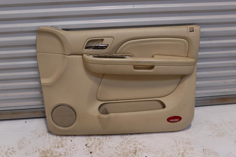 2007-2008 CADILLAC ESCALADE FRONT RIGHT PASSENGER SIDE DOOR PANEL TRIM COVER OEM
