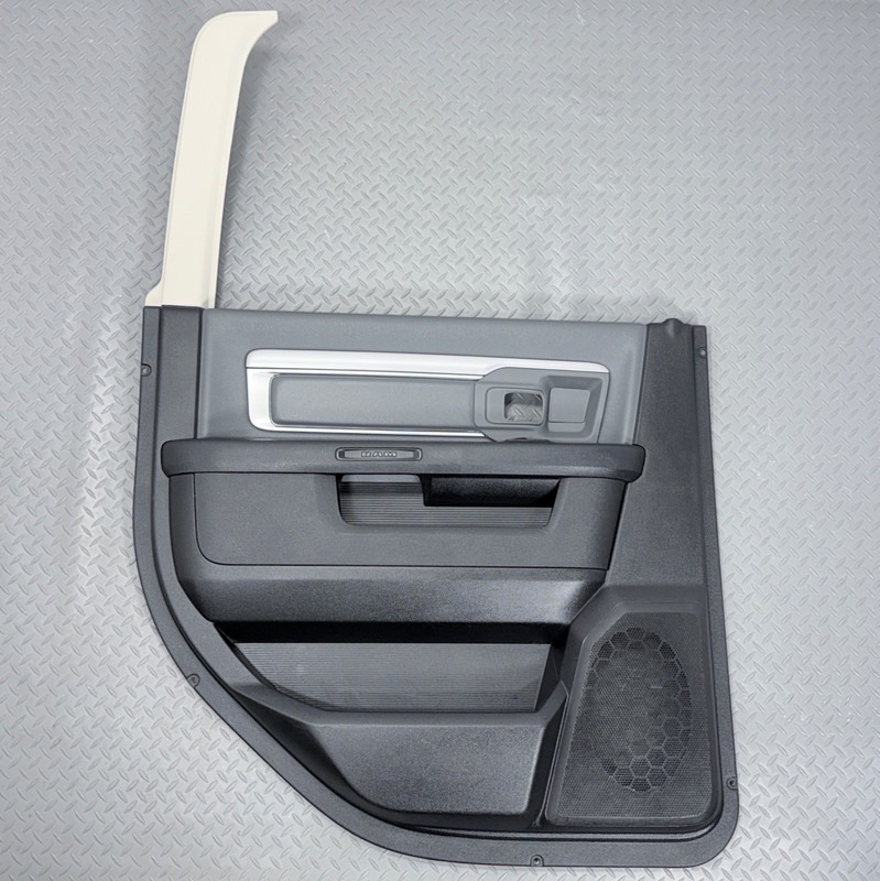 ✅ 2013-24 RAM 1500 Classic 2500 3500 CREW CAB OEM REAR LEFT DOOR TRIM PANEL 49K