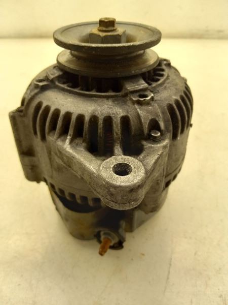 85-86 TOYOTA 4RUNNER 2.4L 4CYL MT 60AMP ALTERNATOR ASSEMBLY