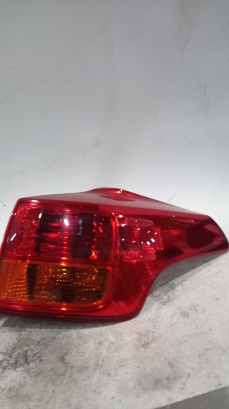 2015 Toyota RAV4 Right Tail Light Assembly Brown 131K Miles OEM Replacement