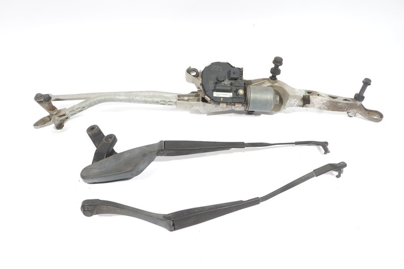 08-14 Mercedes C300 W204 Front Windshield Wiper Motor w Linkage Arm Set of 3 OEM