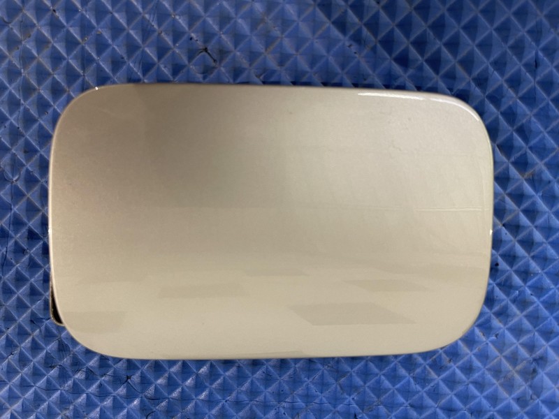1996-2002 Mercedes Benz W210 Silver (702) Fuel Gas Tank Door Oem Tested