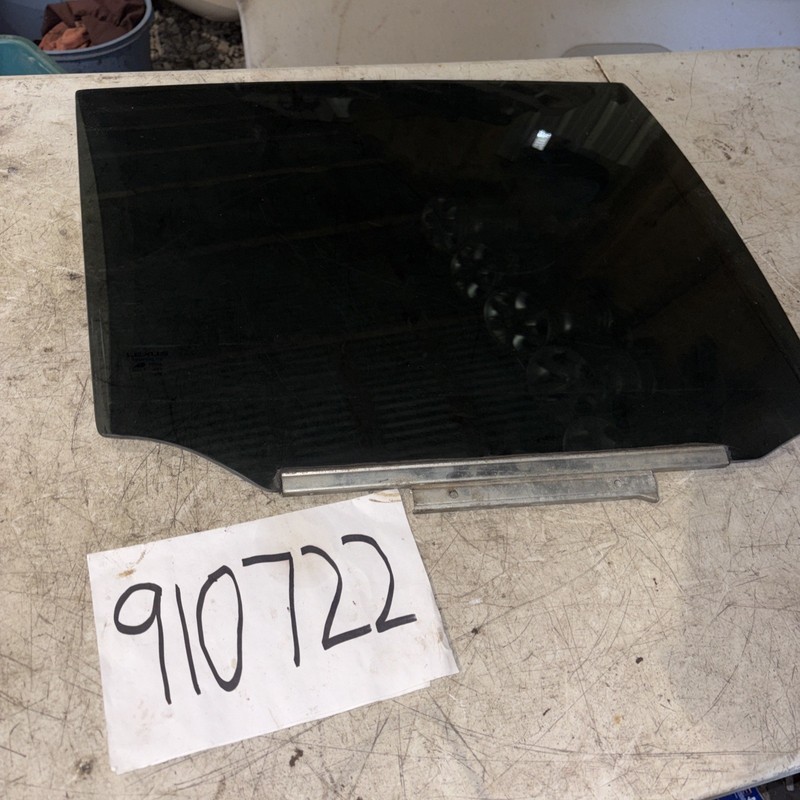 07 - 09 LEXUS RX350 REAR RIGHT DOOR WINDOW GLASS