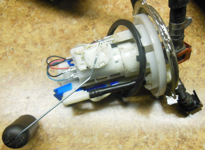 2017 Yamaha YZFR3 YZF R3 YZFR 300 R300 Fuel Gas Pump Inside Tank Petrol Float 17