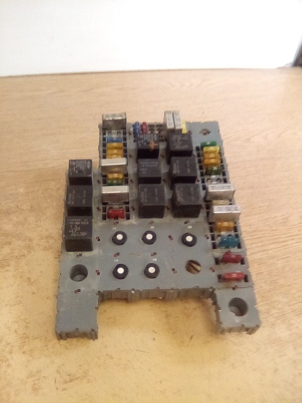 Peterbilt 379 Fuse/Relay Box