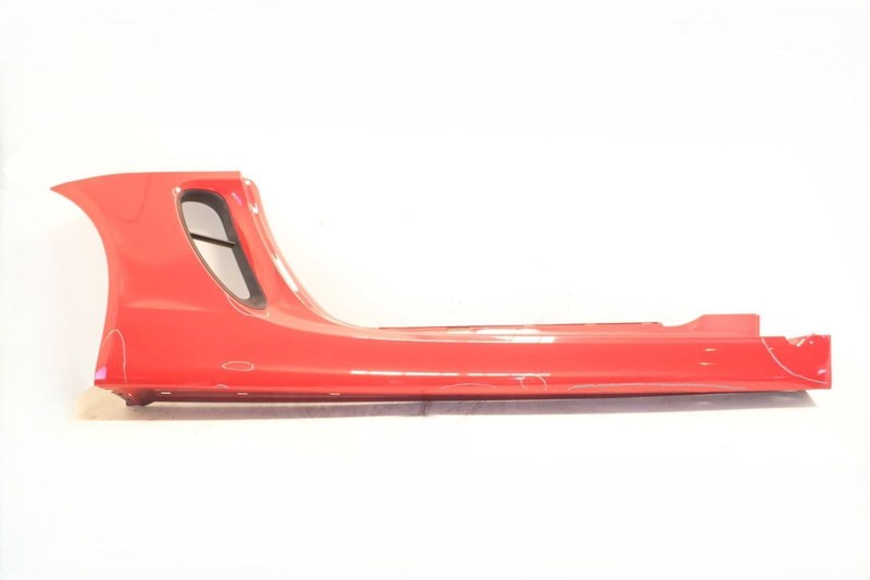 13-16 Porsche Boxster 2.7L Red Passenger Right Side Rocker Panel Molding