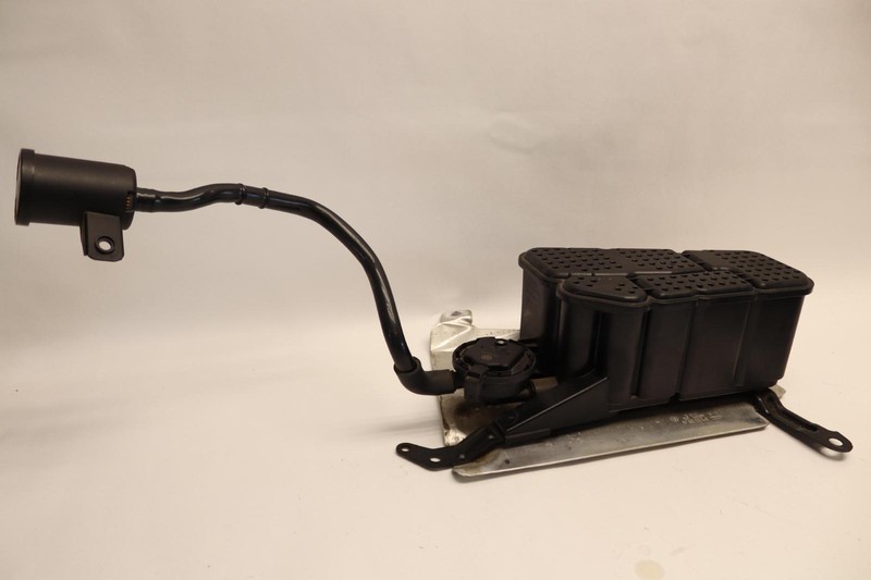 2017-2020 AUDI A4 FUEL EMISSION EVAPORATOR CHARCOAL VAPOR CANISTER OEM