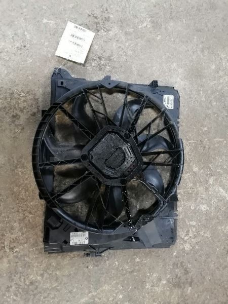 Radiator Fan Motor Fan Assembly Radiator 600 Watt Fits 07-13 BMW 328i 925036