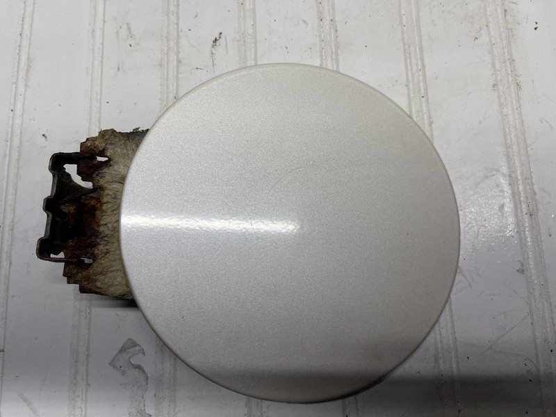 02-06 Cadillac Escalade Fuel Gas Tank Door Oem White Tested