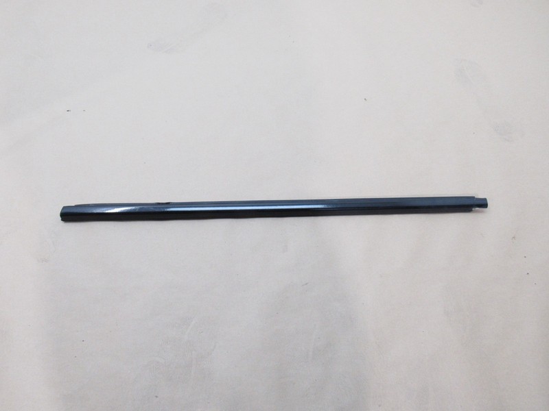 Maserati Levante 2017 Front Left Driver Door Window Belt Molding Trim 16-24 |