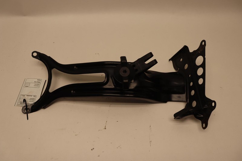 2015-2020 CHEVY/GMC SUBURBAN JACK LIFT SUPPORT TIE DOWN BRACKET MOUNT OEM