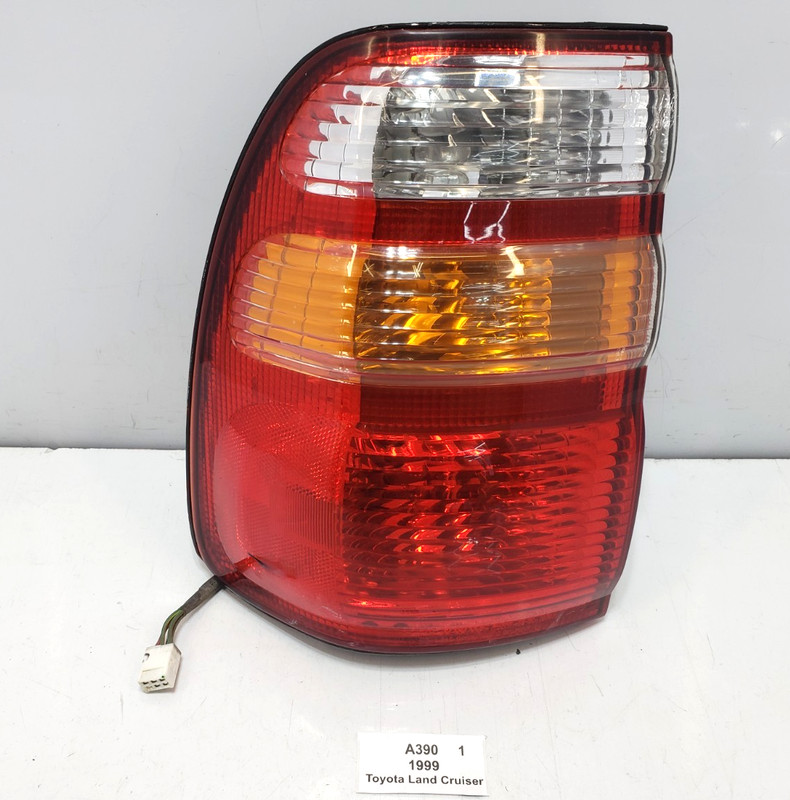 ✅ 98-02 OEM Toyota Land Cruiser J100 Rear Left Driver Side Outer Tail Light Lamp
