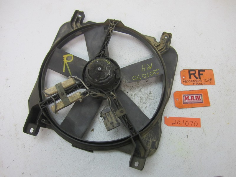 92 93 DEVILLE 94 95 96 97 98 99 LESABRE BONNEVILLE RIGHT FAN SHROUD MOTOR R