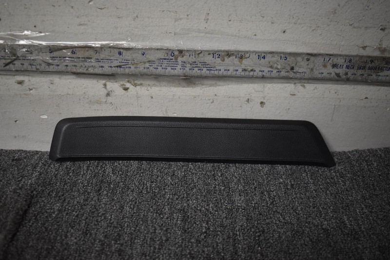 2019-2021 LEXUS ES350 F SPORT LEFT REAR SCUFF PLATE FACTORY OEM