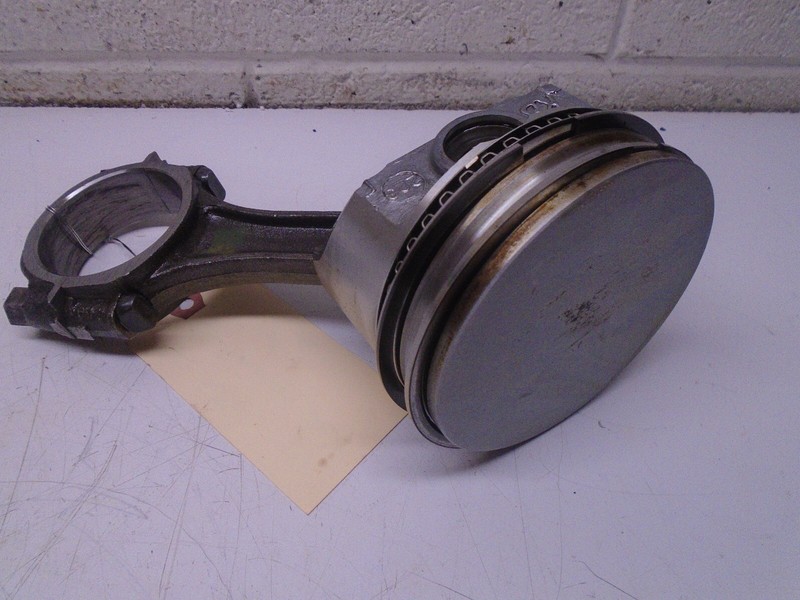 T4 Mercruiser OMC GM 4 Cyl 2.5-3.0L Piston .010" Flat Top 1990-Up 810853T KB 223