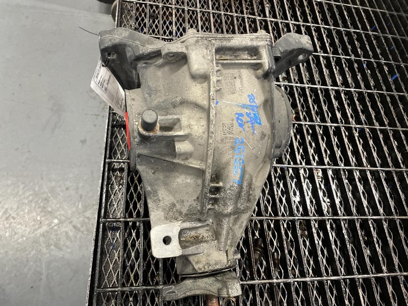 16-'19 MERCEDES GLC300 rear differential Carrier AWD 57k miles 6 Month Wnty!