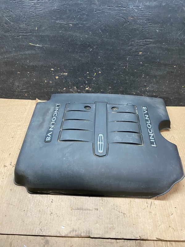 2002 to 2004Lincoln Navigator 5.4L V8 Engine Motor Cover U0327 DG