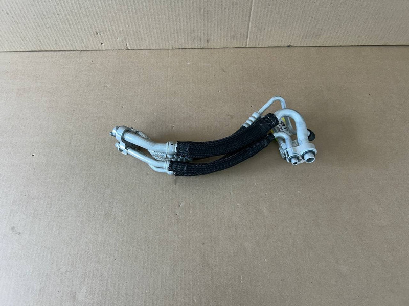 ✅ 2017-2023 Tesla Model 3 M3 A/C Line Manifold To HVAC Hose OEM 1555055-00-D