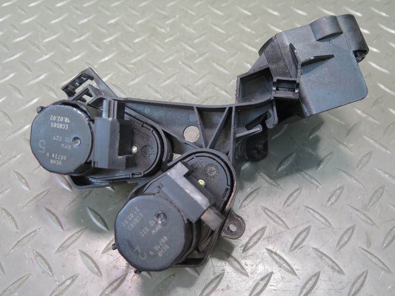 2001-2006 BMW E46 M3 3-SERIES A/C HEATER FLAP DOOR ACTUATOR BRACKET SET