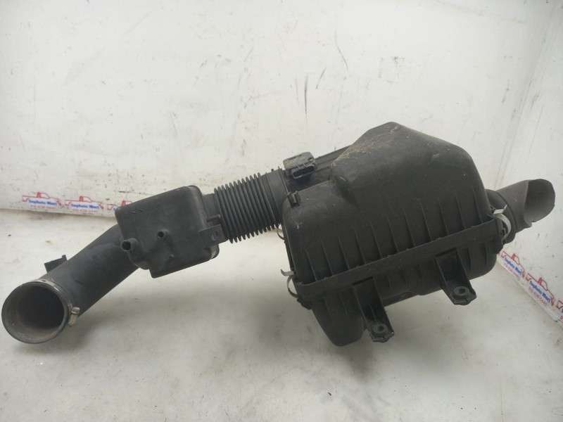 01 02 03 04 TOYOTA SEQUOIA 4.7L AIR CLEANER BOX & HOSE 2UZFE