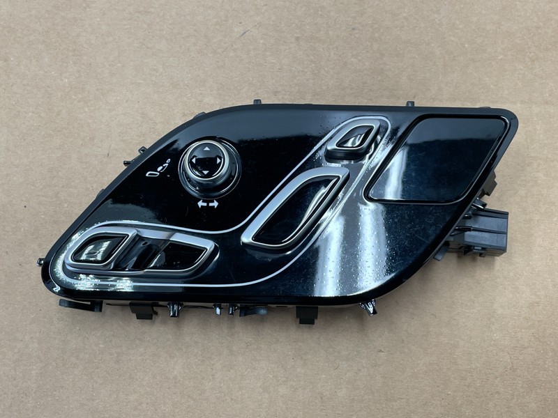 18-20 Land Range Rover L405 Front Right Passenger Seat Adjust Switch 1636 OEM
