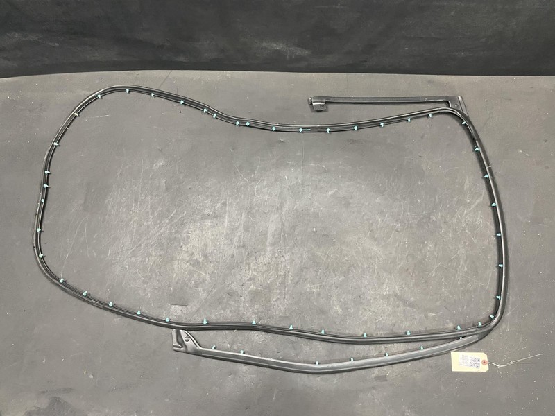 Rear Right Door Body Weatherstrip 2018 Ford Explorer DB53-7825324-AL 2011 - 2019