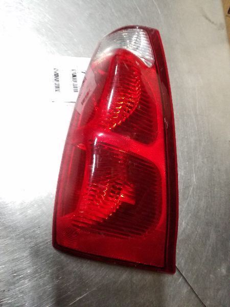 Driver Left Tail Light Fits 02-06 AVALANCHE 1500 194101