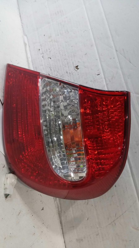 2004 Toyota Camry Right Tail Light Assembly Silver OEM Used 135K Miles
