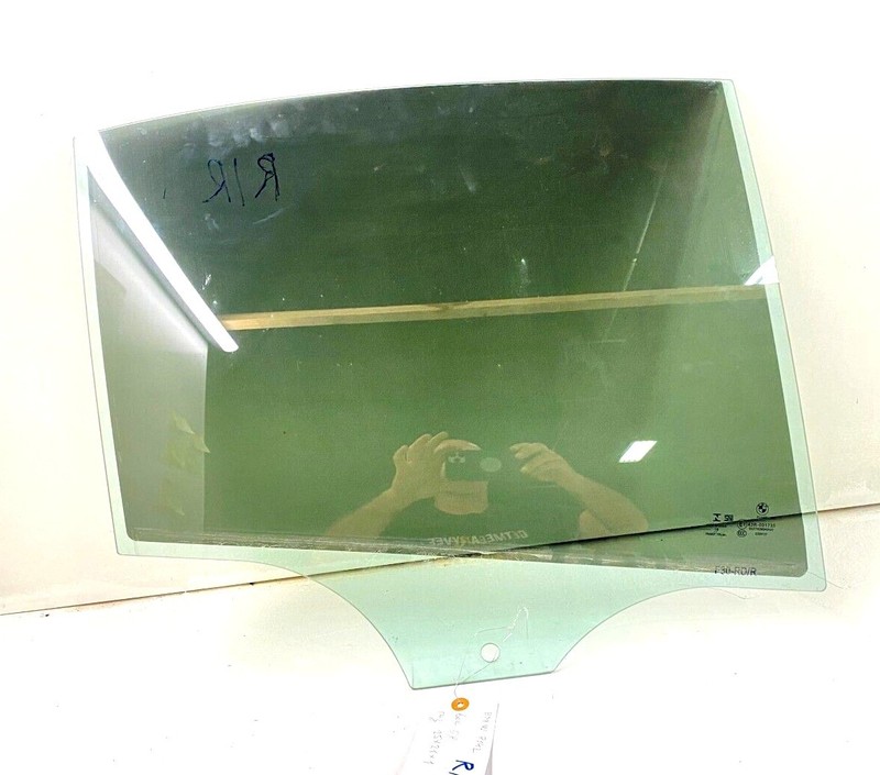 REAR RIGHT PASSENGER SIDE DOOR WINDOW GLASS 7259820 2011-2018 BMW 340 XI F30 F32