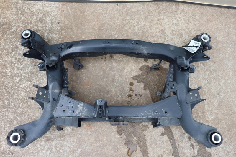 2014-2017 LEXUS LS460 LS600H RWD 4.6L A/T REAR SUBFRAME CROSSMEMBER CRADLE OEM