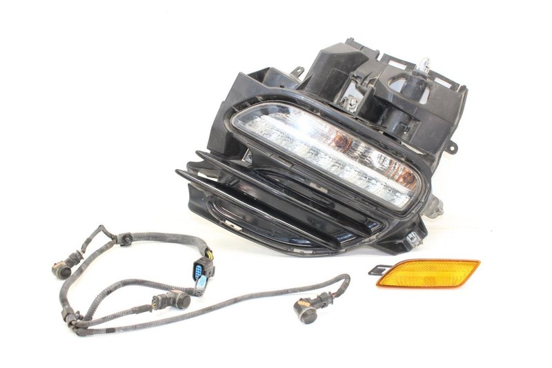 10-13 Porsche Panamera Driver Left Front Fog Light Grille 97050556303