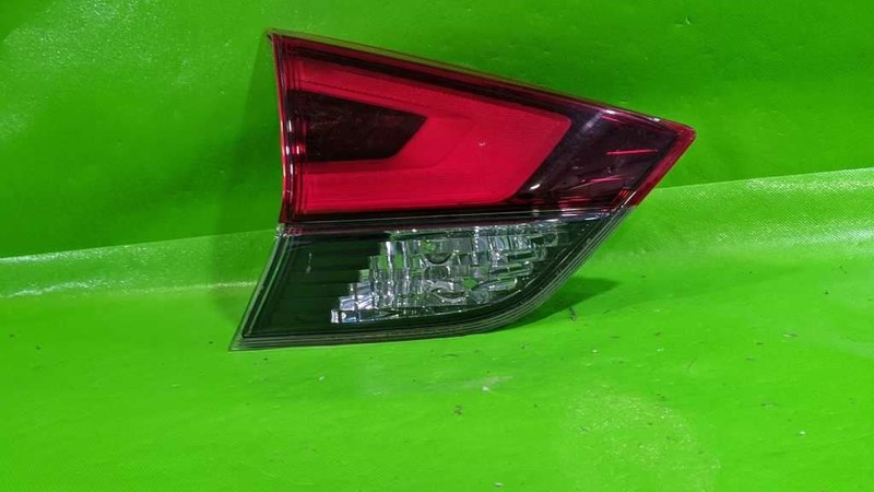 19 20 ROGUE VIN J 1ST DIGIT DRIVER LEFT LID TAILLIGHT LAMP OEM 4600-61