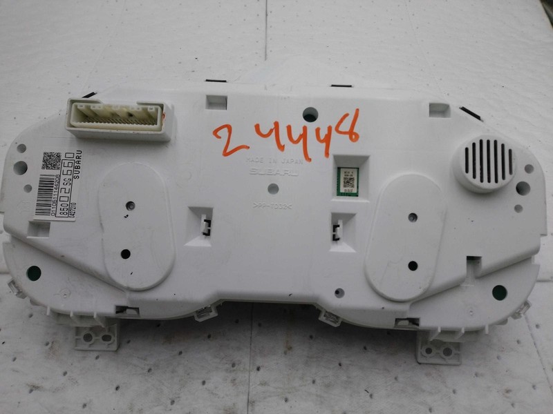 2015 Subaru Forester Speedometer Gauge OEM Silver 71K Miles NJ25-24448-617743