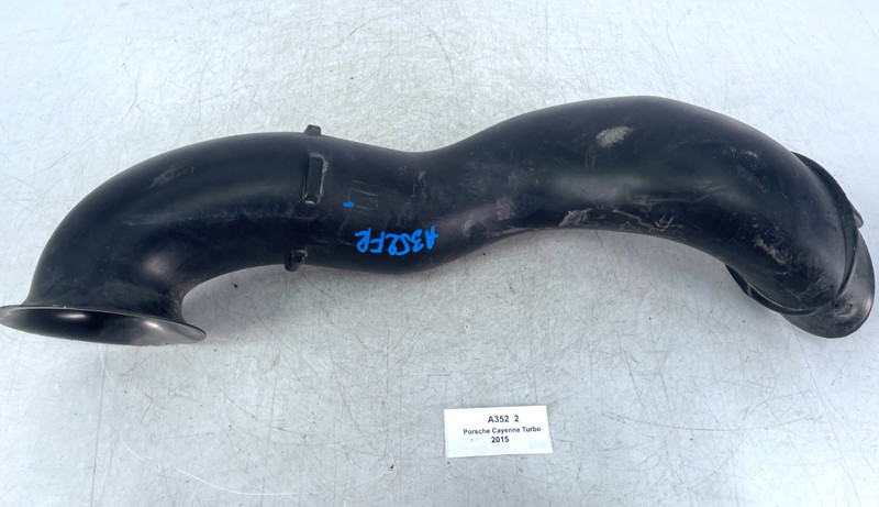 ✅ 11-18 OEM Porsche Cayenne Turbo 958 4.8L Right Engine Air Intake Hose Pipe*
