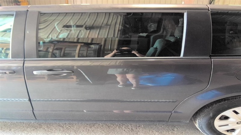 Driver Rear Side Door Stationary Fixed Glass Fits 08-20 CARAVAN 3481077