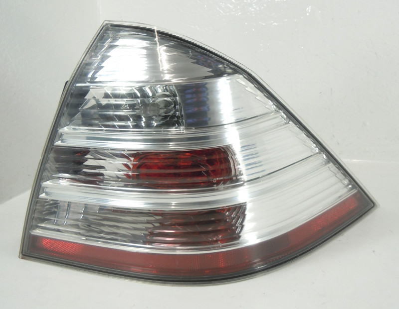 2008 2009 Ford Taurus Tail Light Lamp Passenger Right OEM