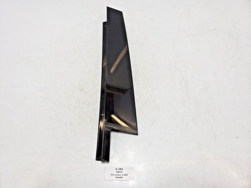 ✅ 08-14 OEM Mercedes W204 C300 C350 Front Left Door Window B-Pillar Molding