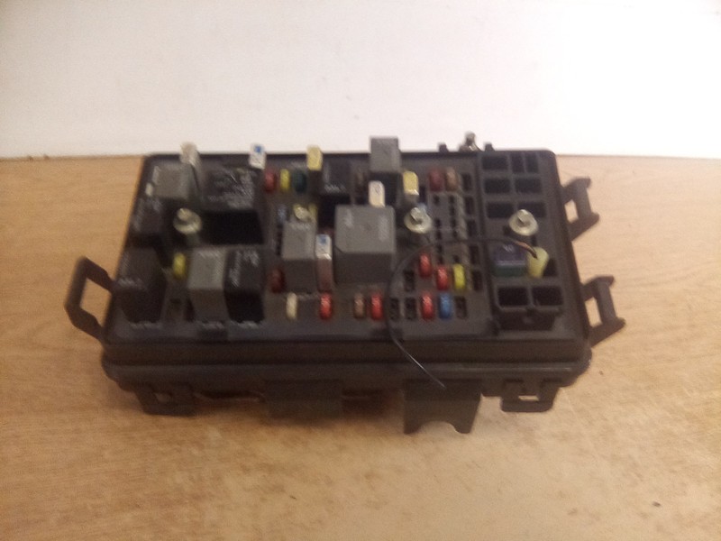 Mack 82410190 Fuse/Relay Panel