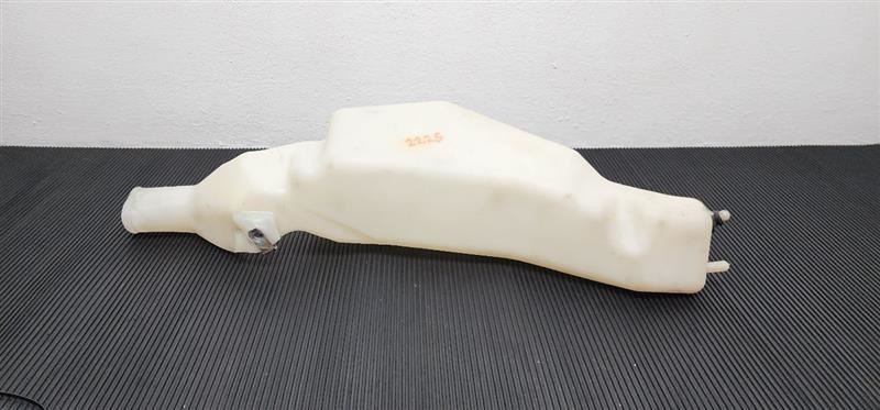 03-24 GMC Savana Windshield Washer Reservoir Tank OEM 88958134