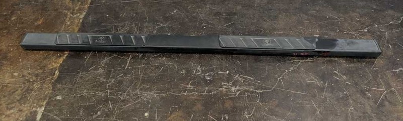 09-24 RAM 1500 DRIVER LEFT/PASSENGER RIGHT RUNNING BOARD SIDE STEP OEM 4246-76