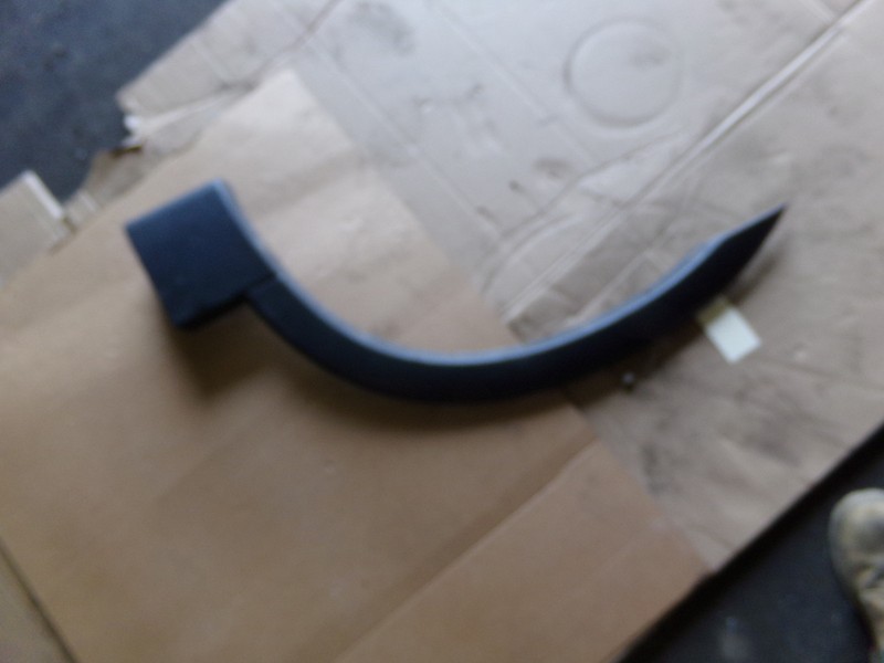Ford 1L24-16A075-OHW LH Left Driver's Side Front Fender Molding 2003 Explorer