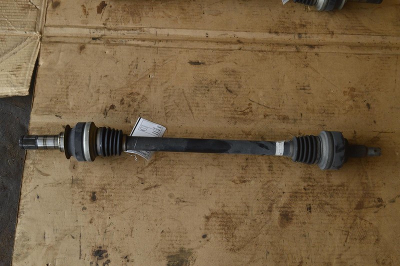 2018-2021 ALFA ROMEO STELVIO TI AWD REAR RIGHT PASSENGER AXLE SHAFT JOINT OEM